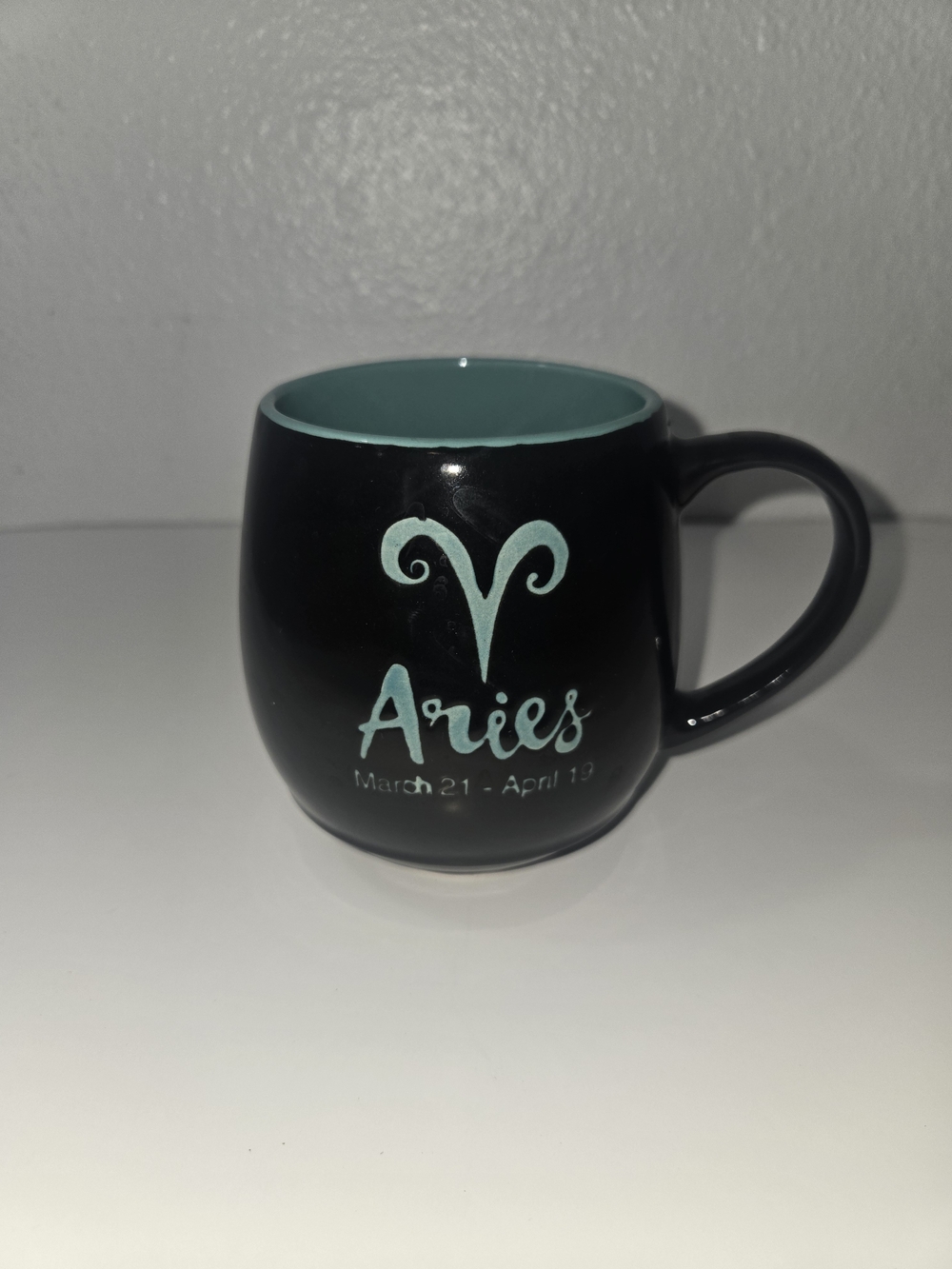 Fisher- Aries Ceramic Mug in Black with Teal Interior